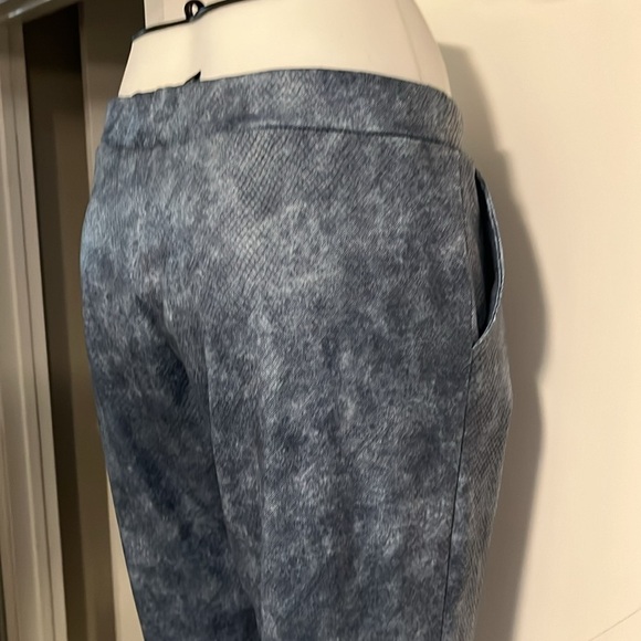 NWT Clara sun woo leather pants blue with pockets snakeskin pattern - Picture 8 of 11